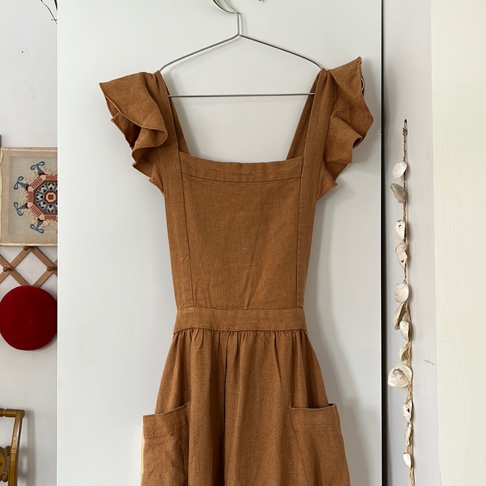 Doen Peninsula Apron Dress